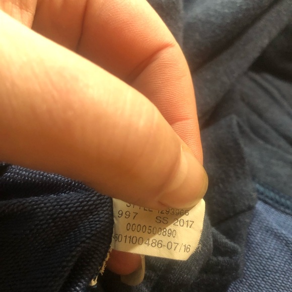 Under Armour Men’s Loose Hoodie Cold Gear, thinner style material - Picture 7 of 7